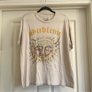 American Eagle Cream Sublime Graphic Tee, Size Medium